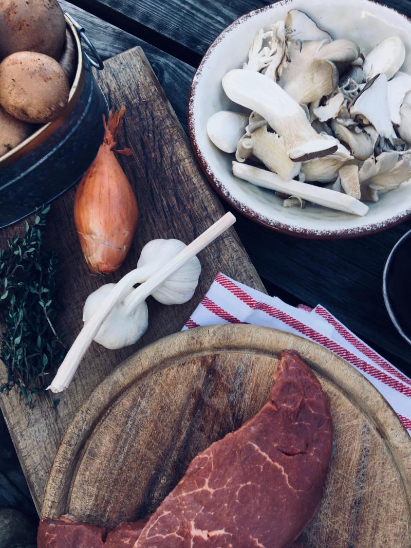 27329390_2026807474229837_316975642_o