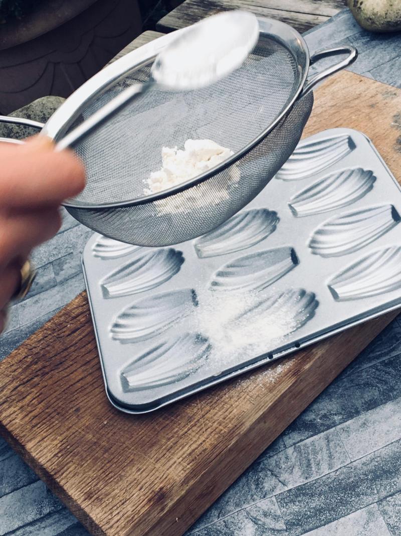 27651323_2032075830369668_113153103_o