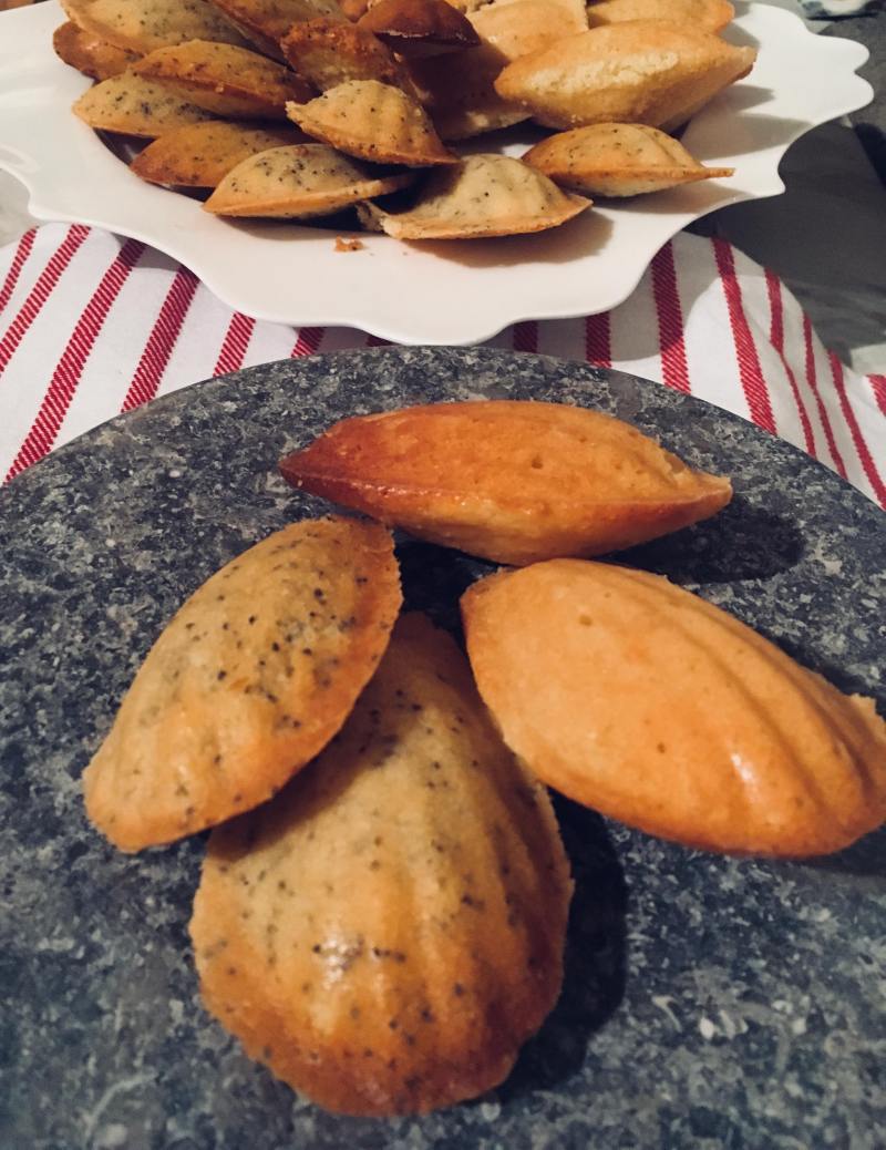 27653352_2032076123702972_1688451932_o