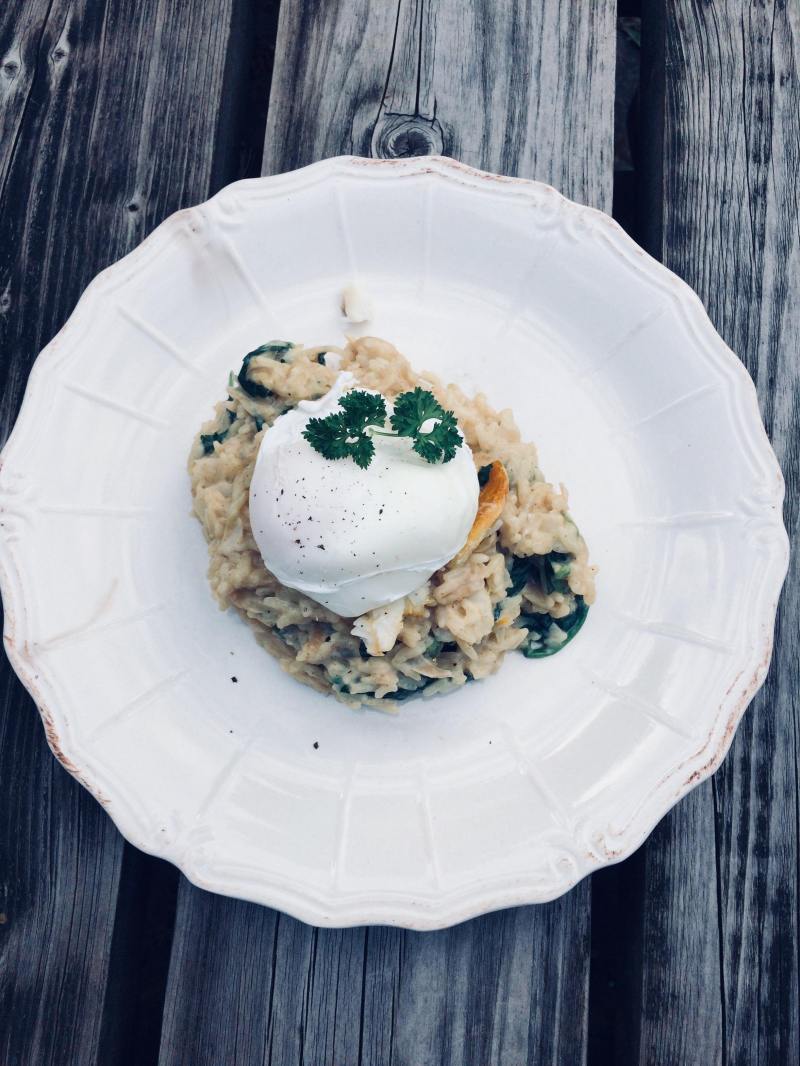 28642543_2045373119039939_397575575_o