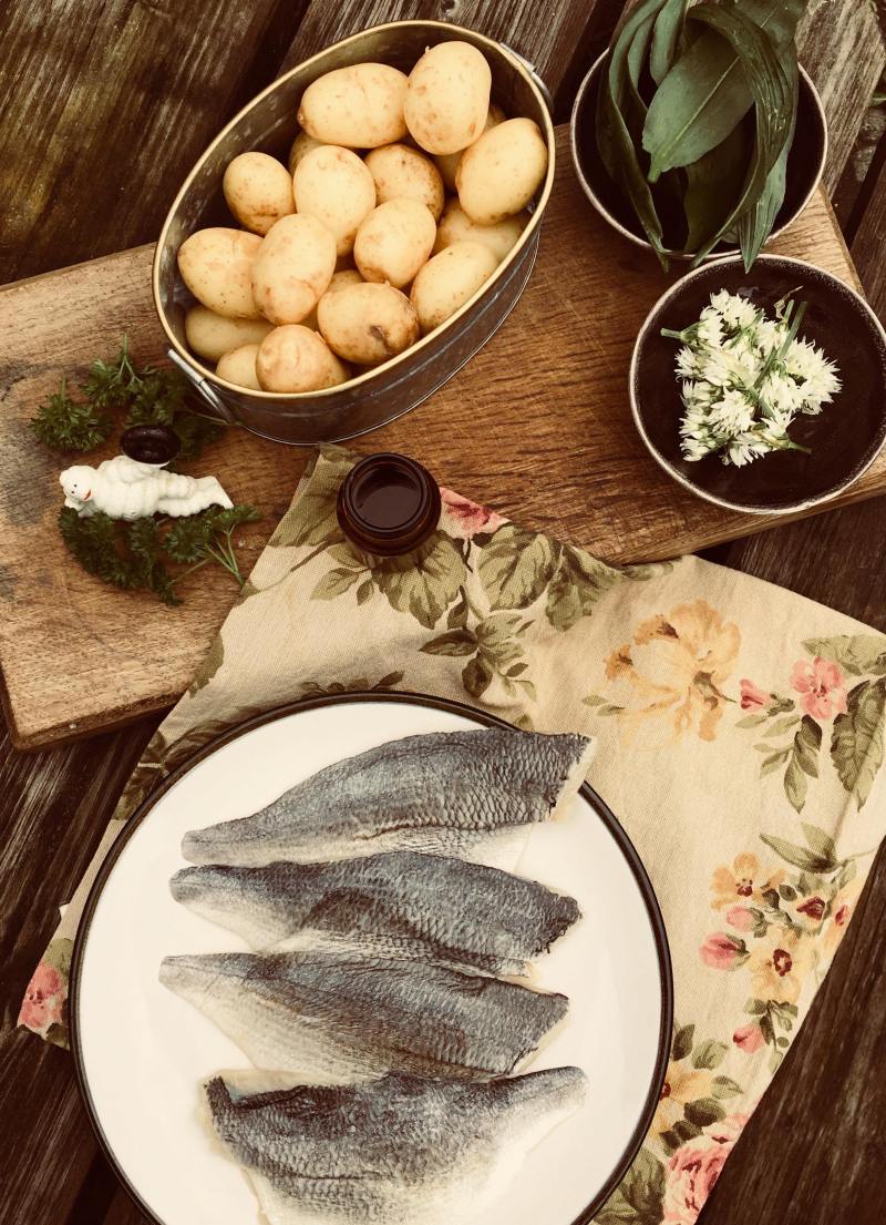 31135822_2072436933000224_1659060386_o