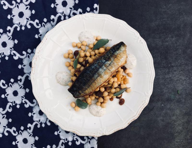 37313500_2126574100919840_1546991784876310528_n