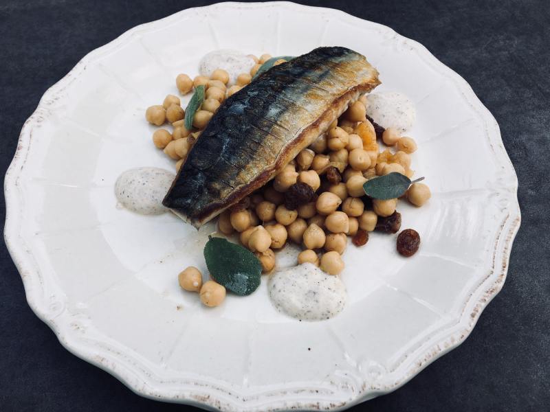 37317346_2126573700919880_4558892142986002432_n