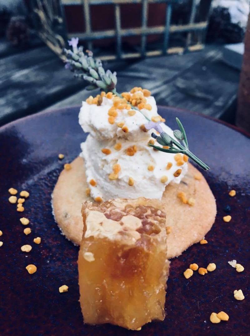 38485848_309298422966025_4092848346958397440_n